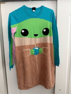 Spotted Zebra x Star Wars Girl’s Baby Yoda Fuzzy Princess Dress in Size XXL